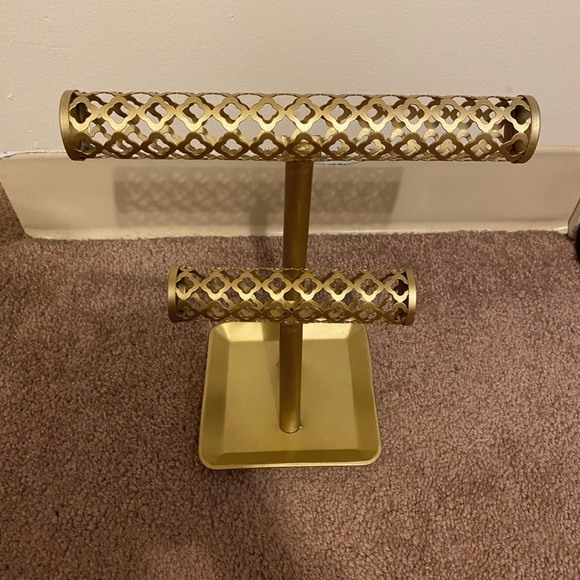 Other - gold jewelry holder